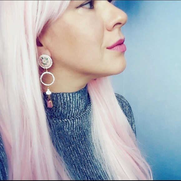 ☀️NEW☀️Embroidered & Rhinestone Earrings - Picture 2 of 6